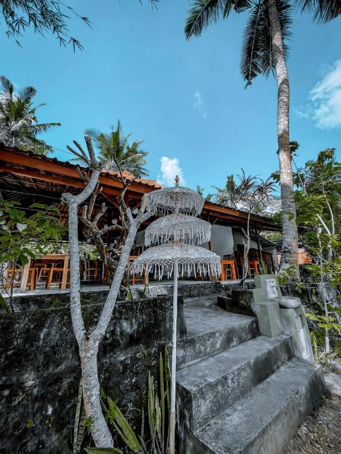 Mertha Sari Resto & Bungalow Klungkung Exteriör bild